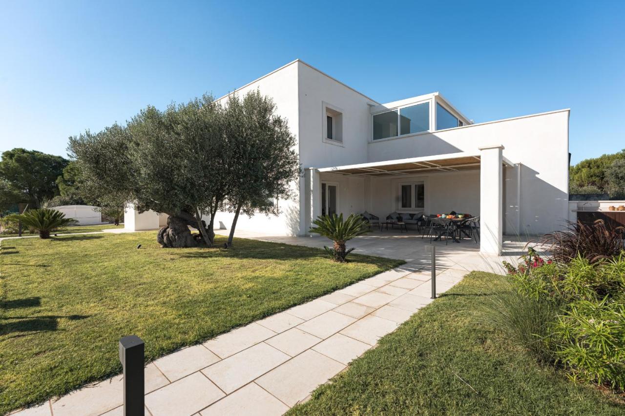 HelloAPULIA Villa Annita - Enchanting Sea-View Villa - superb location 2 minutes from beach and restaurants - B&B Monopoli