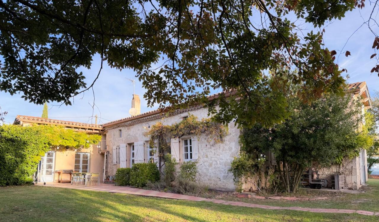 My country house with swimming pool - B&B Saint-Léonard