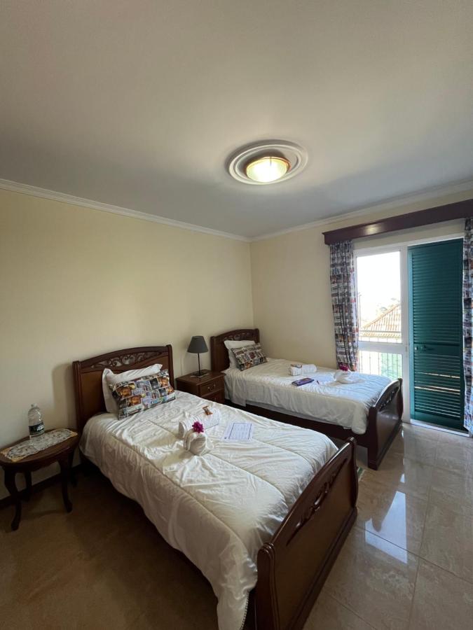 Tweepersoonskamer met Gedeelde Badkamer