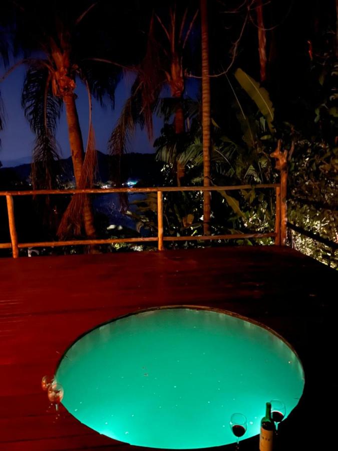 Casa 5 suítes - Vista para a Barra do Sahy - B&B São Sebastião