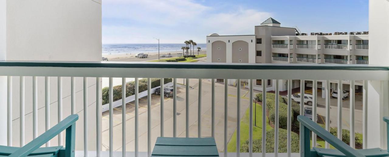 CDM 332 Casa Del Mar Oceanview Condo for 6 Heated Pool - B&B Galveston