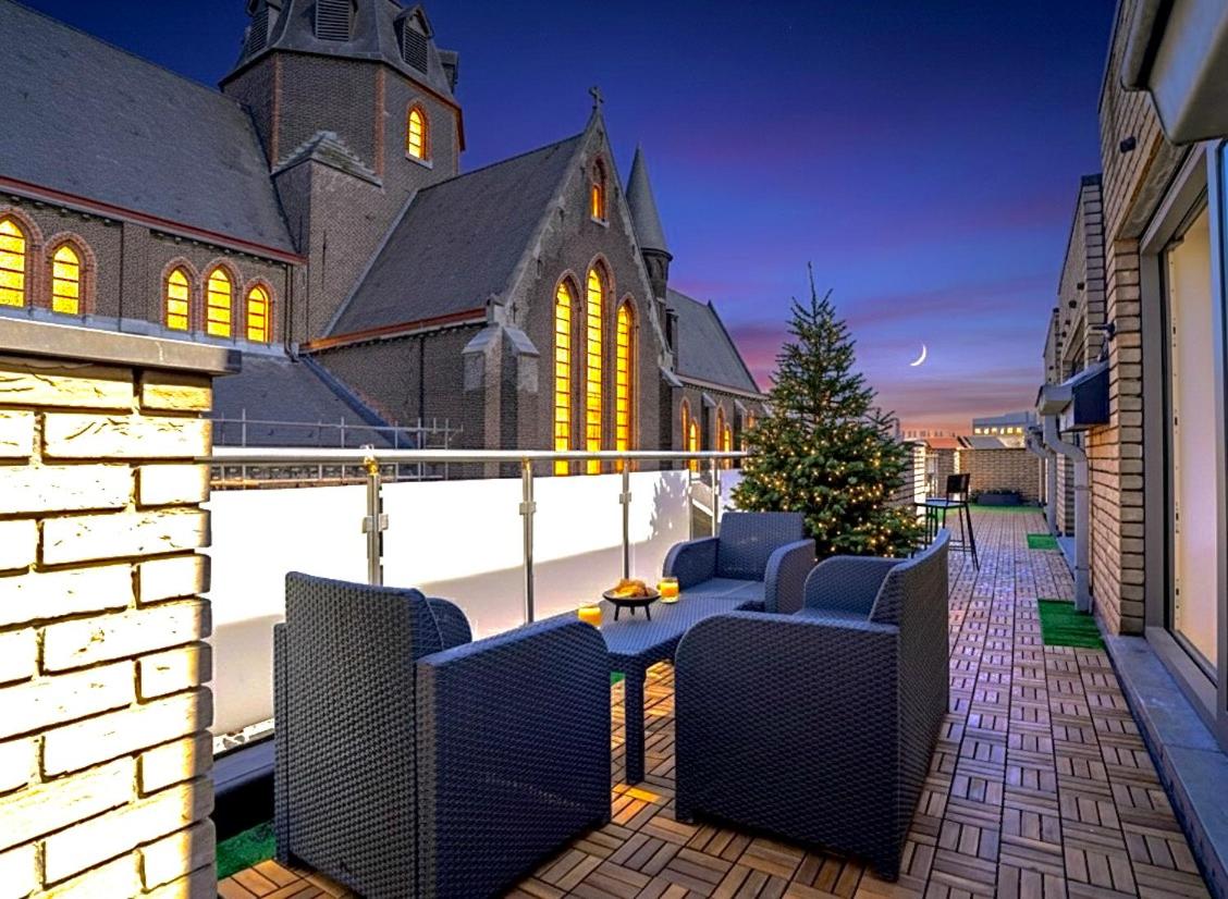 Penthouse with a Neo-Gothic Parish church view - B&B Ghent