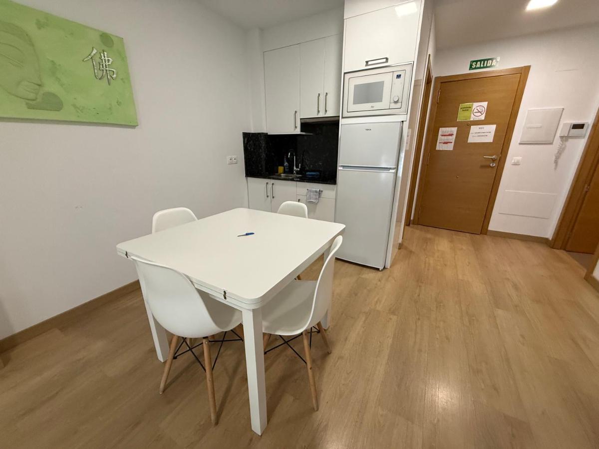 One-Bedroom Standard Apartment