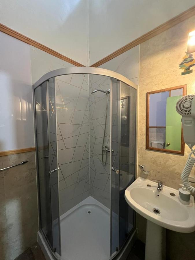 Habitación Doble con baño privado