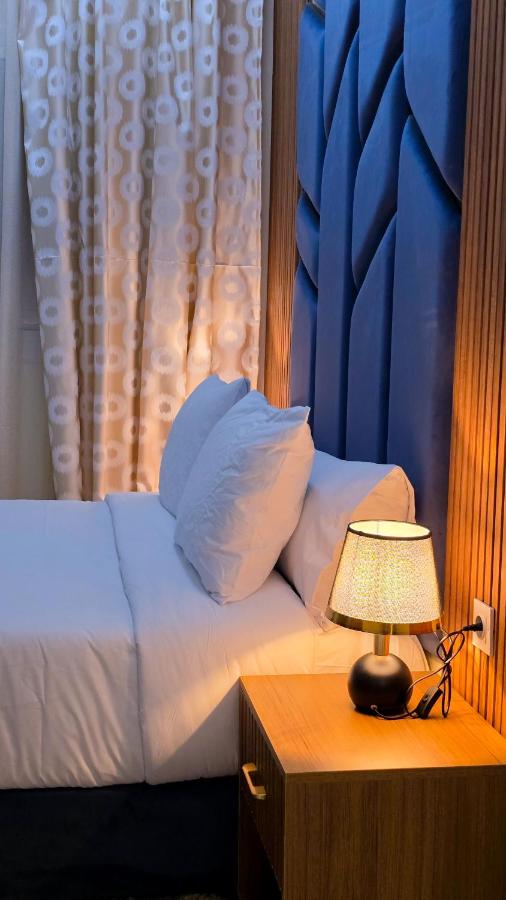 Two-Bedroom Deluxe Apartment with Balcony