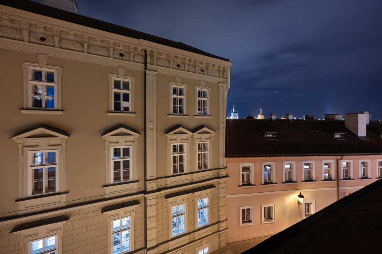 White Swan Boutique Apartments - Bed and Breakfast Praag