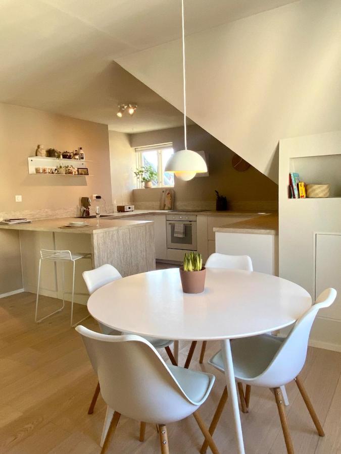 Central Apartment Stavanger 2 Bedroom Sleeps 4 - Bed and Breakfast Stavanger