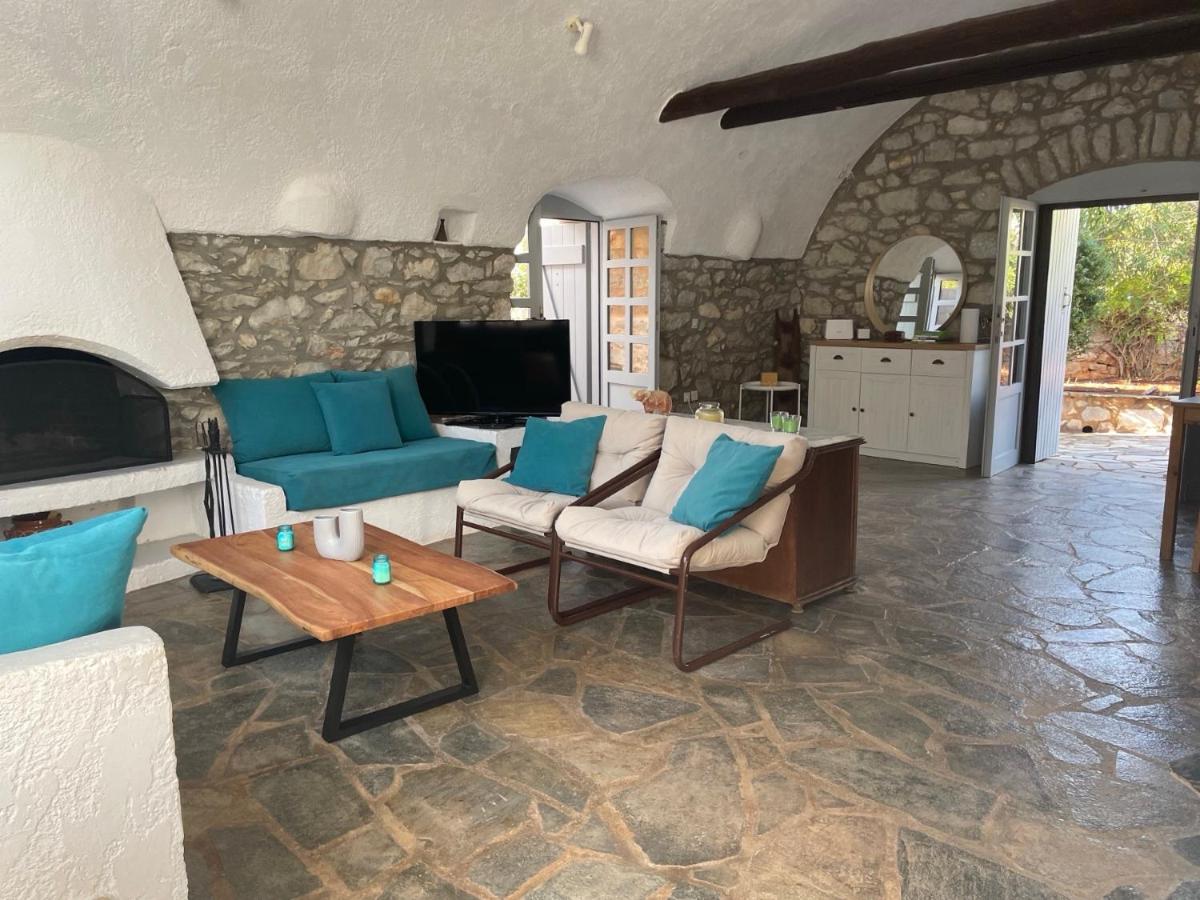 Rose Home - Ferienwohnung Areópoli