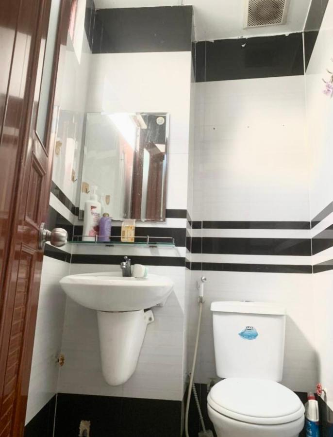 Calm Corner - B&B Ho Chi Minh