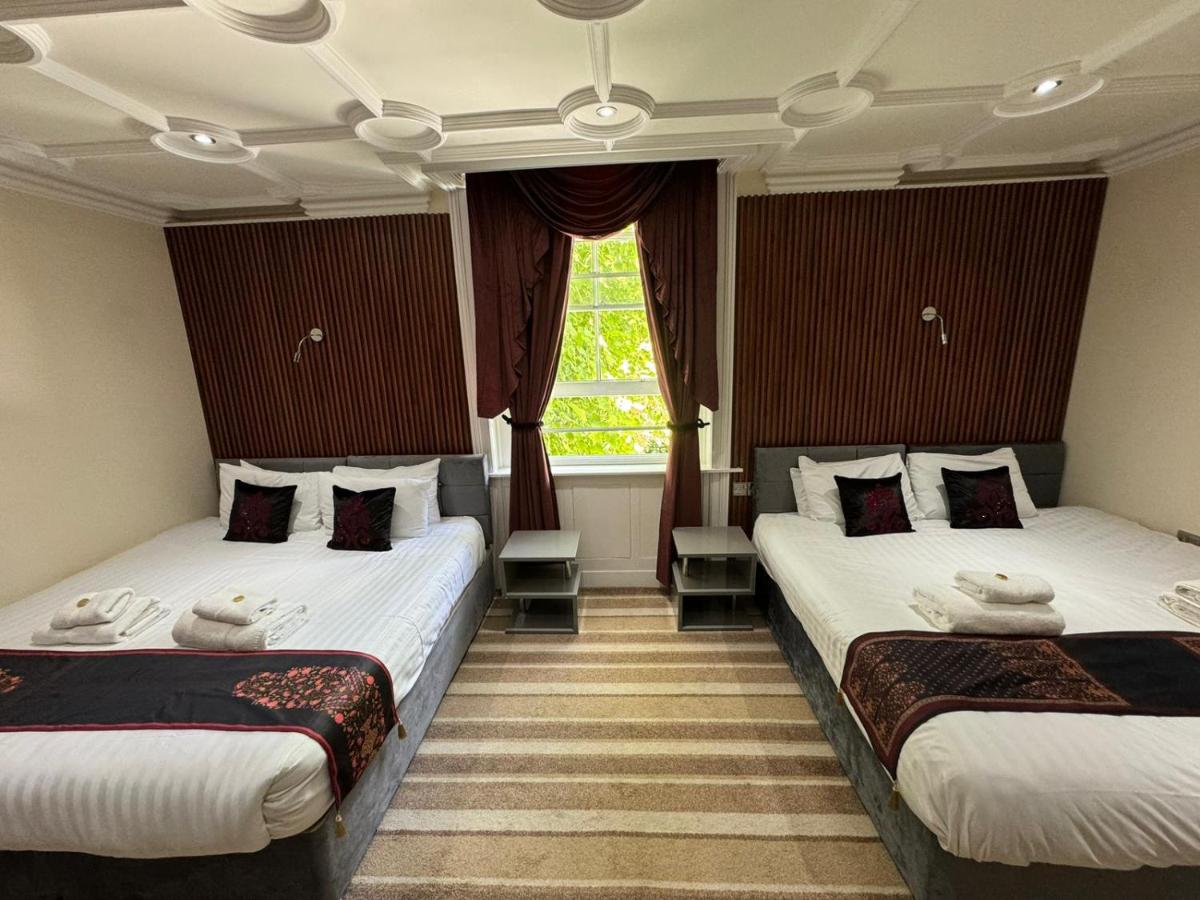 Chambre Quadruple avec Douche