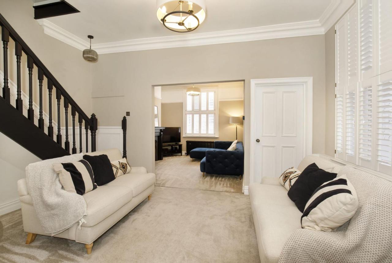 65 Monkgate Sleeps 10 with parking - Ferienwohnung York