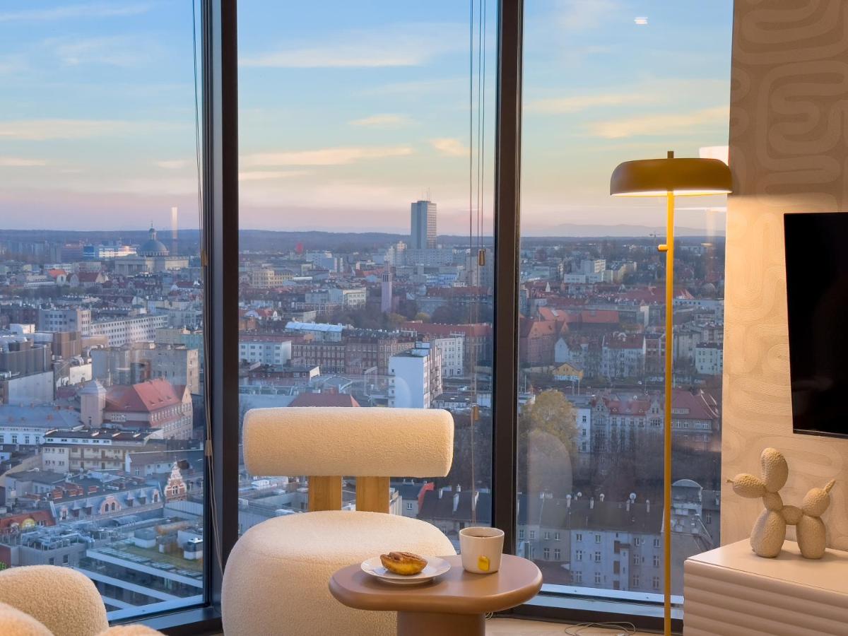 URBAN APARTMENTS LUXURY SkyLine Global, 22th floor No 23 , Free Garage, Self Check-in - Ferienwohnung Kattowitz