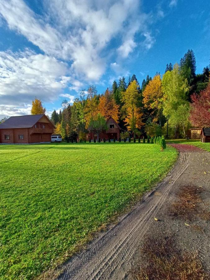 Біля річки - B&B Izky