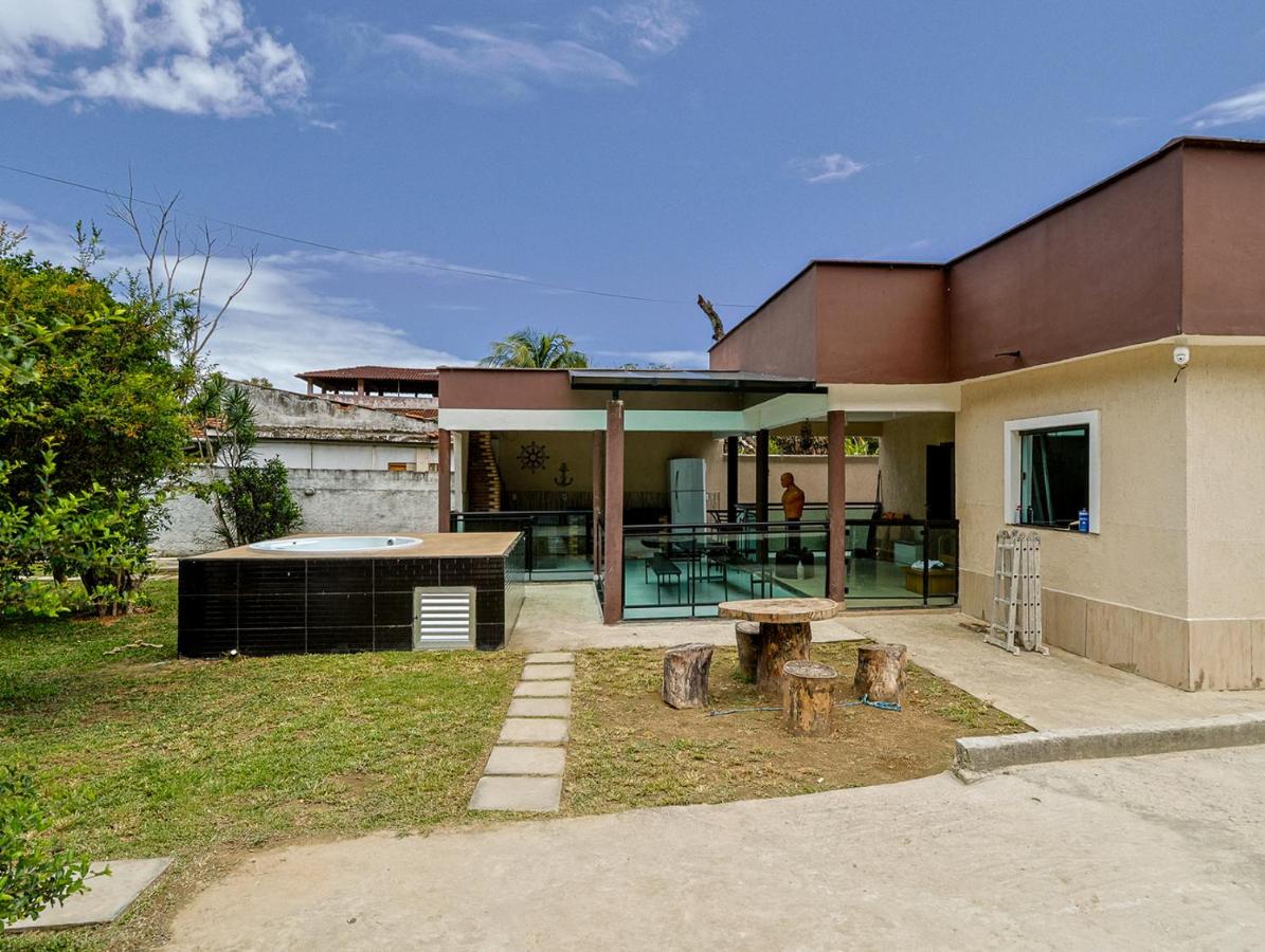 Casa Rodeada de Verde c Hidro e Churrasqueira - Chambres d’hôtes Itaipuaçu