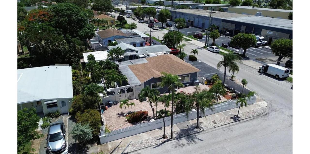 SoSo Design District Haven Charming Historic Retreat - Ferienwohnung West Palm Beach