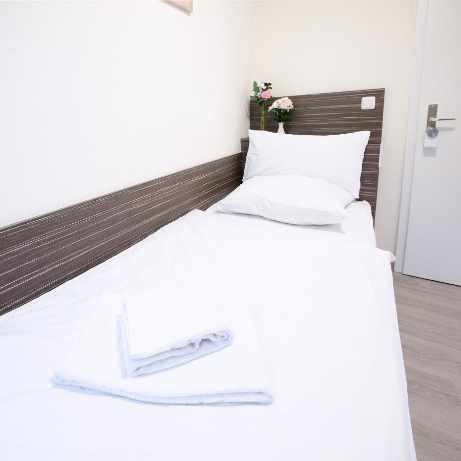 Camera Singola con Bagno Privato