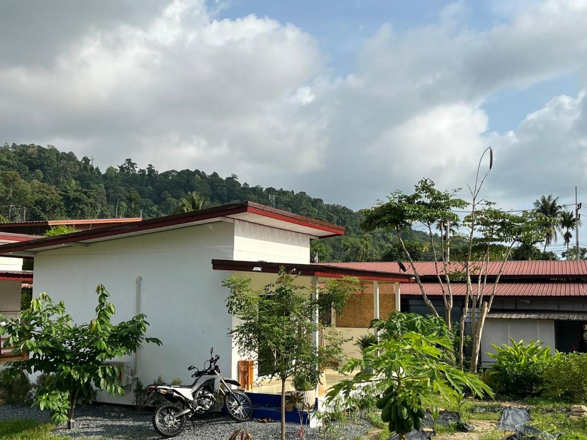 The Summer Cottage Koh Chang - B&B Ban Kai Bae