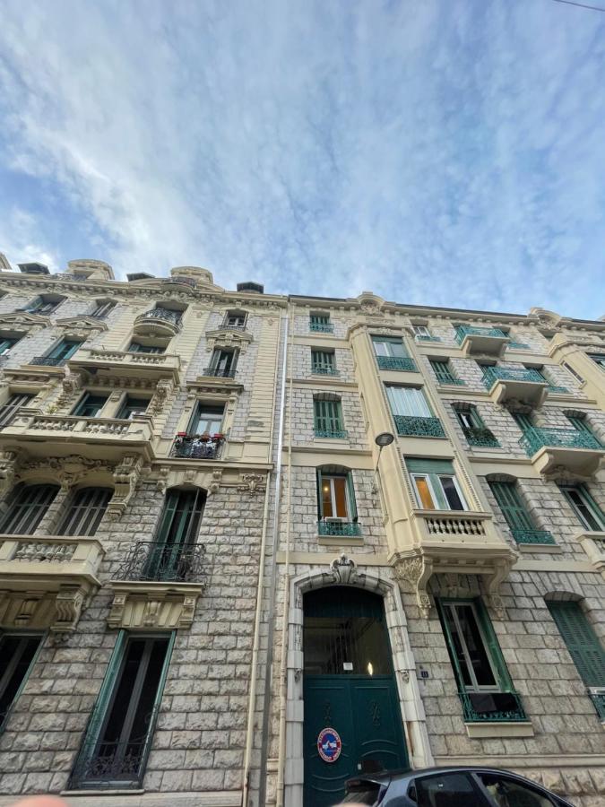 Charmant 2 pièces - Hyper Centre de Nice - Ferienwohnung Nizza