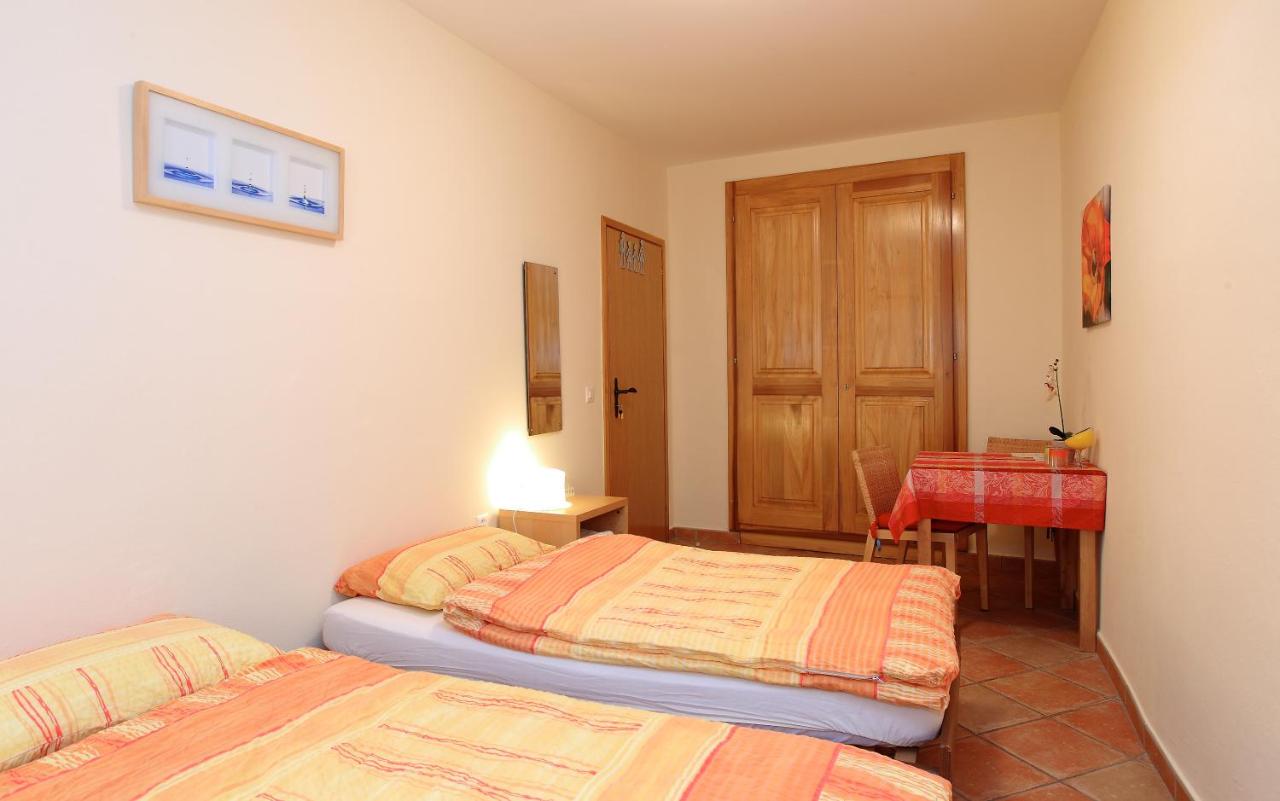 Single Room with Shared Bathroom