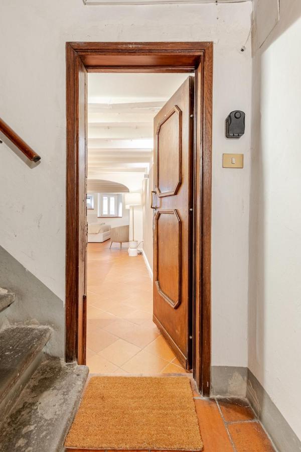 Amazing apartment first floor Piazza Santa Croce Firenze - Ferienwohnung Florenz