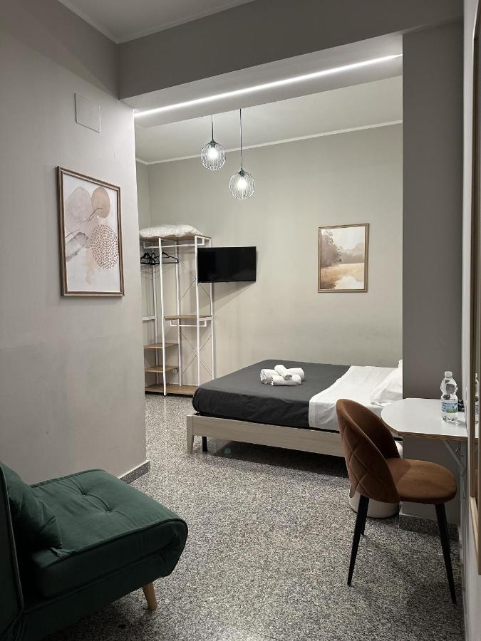 Camera Tripla Deluxe