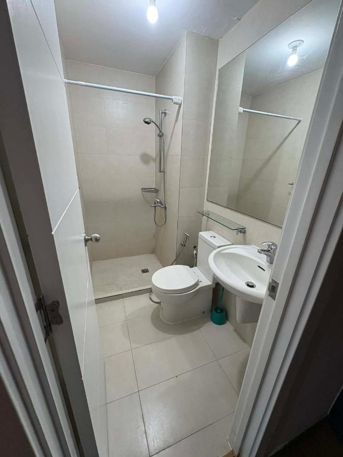 Staycation at Brgy Sucat - B&B Manila