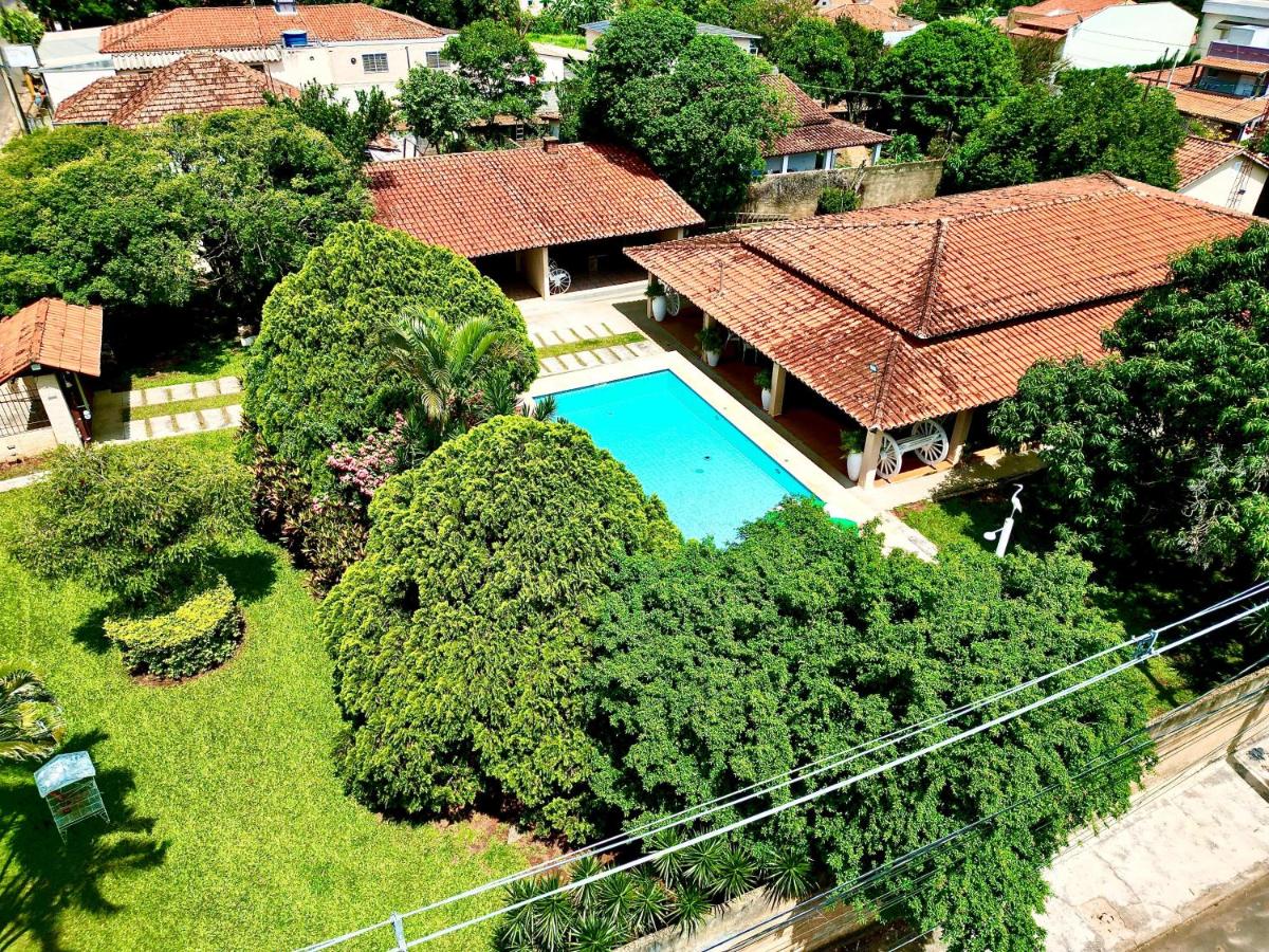 Chácara do Zizi - B&B Elias Fausto