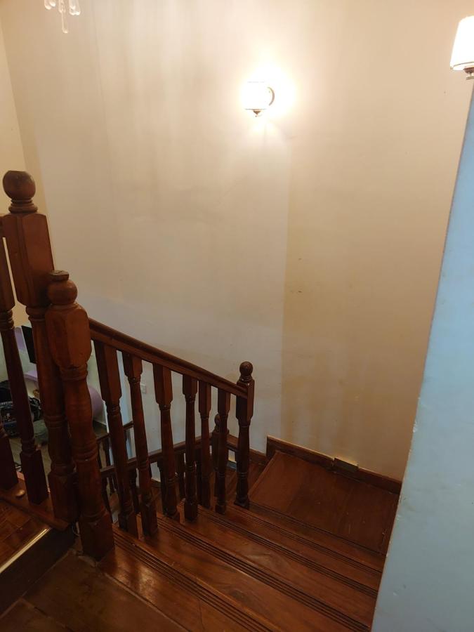 Yukis & Kukis Place 5 Bedrooms - Ferienwohnung Embu