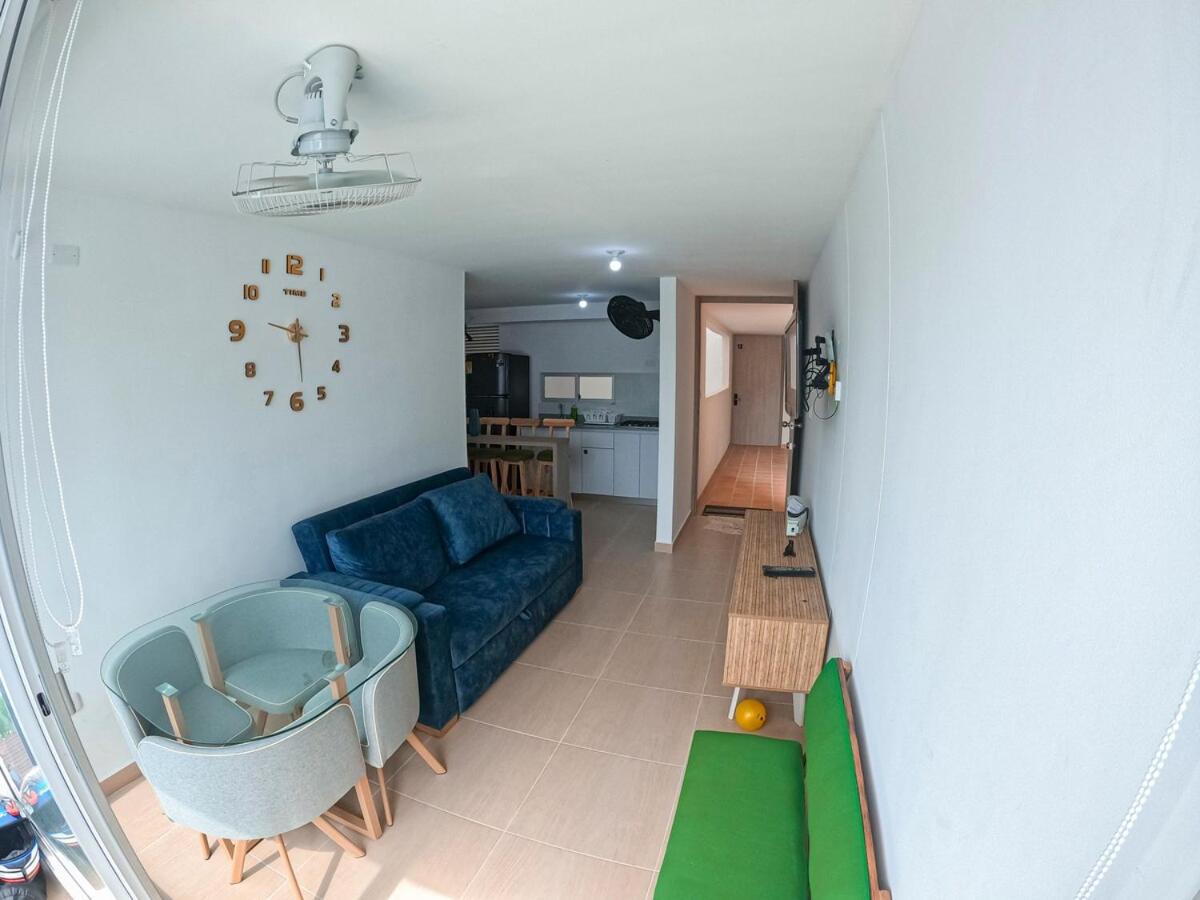 Descanso & Piscina en cómodo apartamento - B&B Carmen de Apicalá