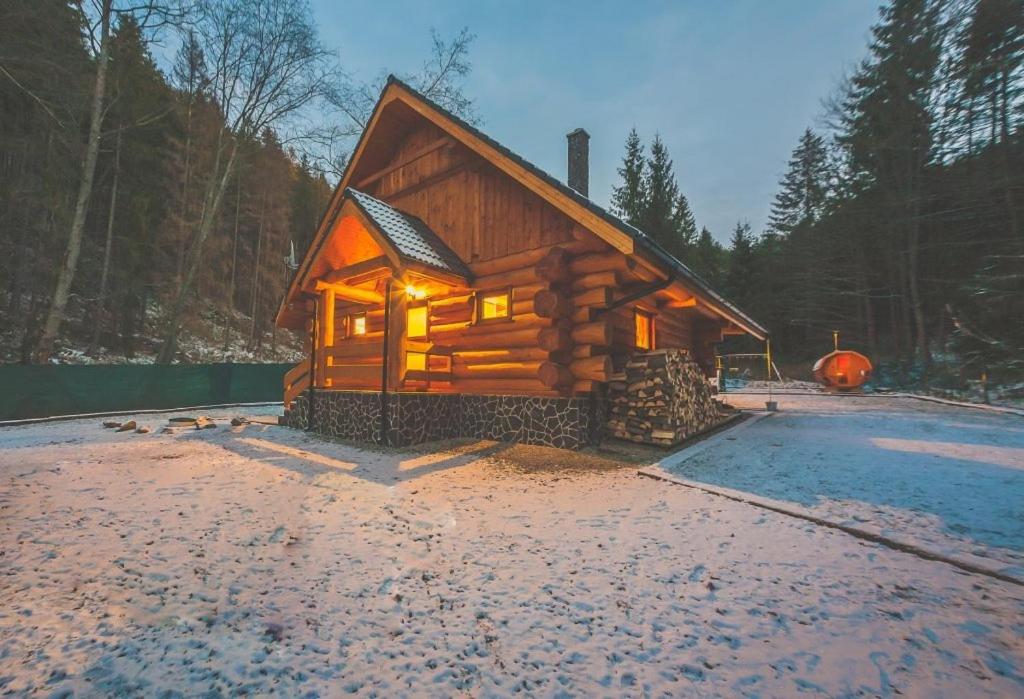Chata Lopušná dolina - Ferienwohnung Lučivná