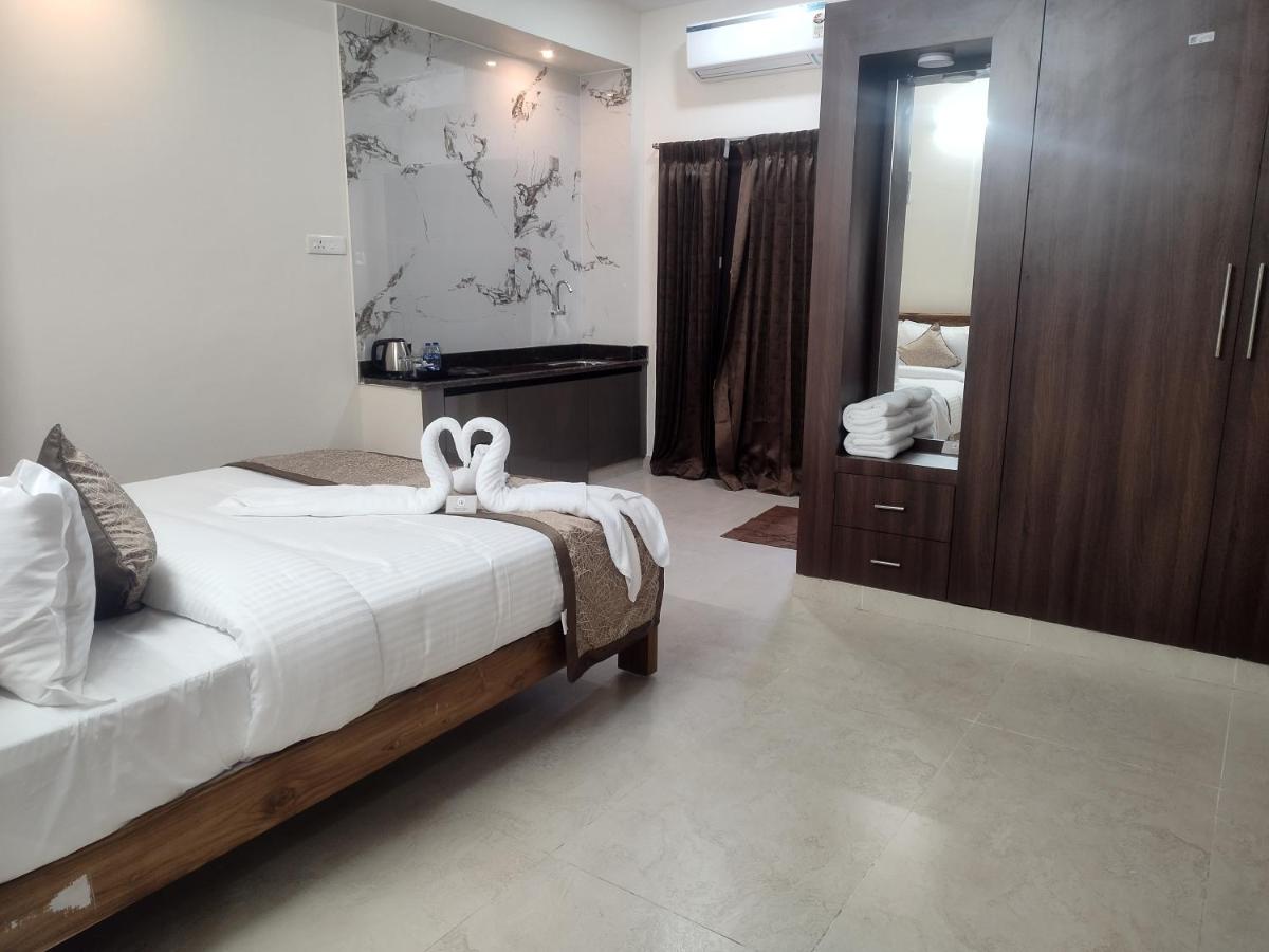 Kamer met Queensize Bed en Balkon