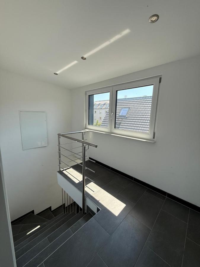 Modern Flat Karlsruhe - Waschmaschine, Fußbodenheizung, Regendusche - B&B Karlsruhe