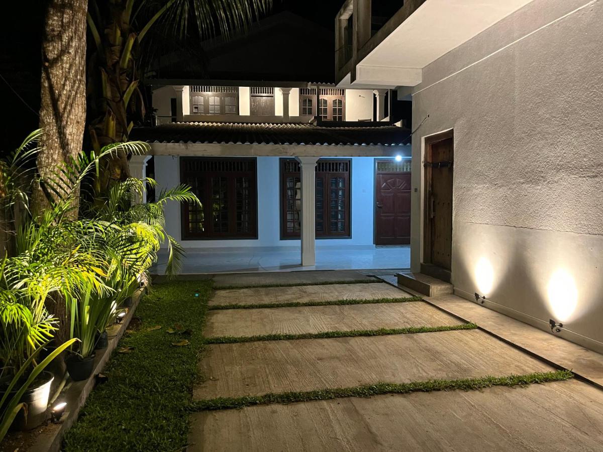 Iyra Homes - Hikkaduwa - Chambres d’hôtes Hikkaduwa