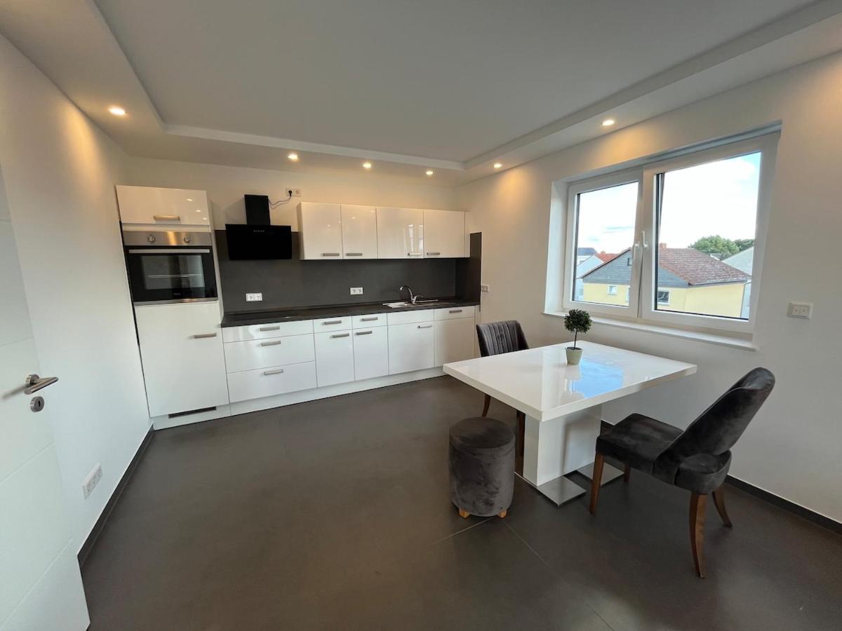 Modern new-build apartment - Ferienwohnung Groß-Gerau