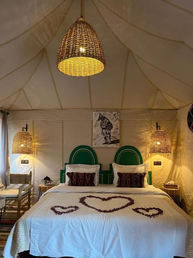 Lunanir lodge Camp - Chambres d’hôtes Hassilabied