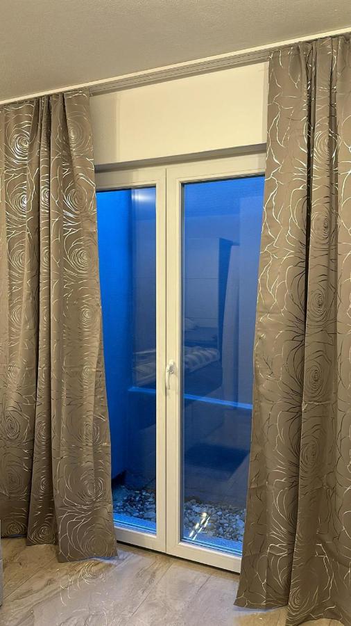 Schönes Apartment mit eigener Küche und eigenem Bad - B&B Munich