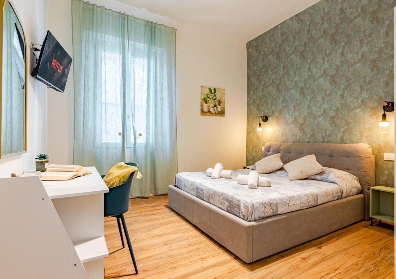 Casa Samada- Comfort Between the Center and the Station - Chambres d'hôtes Pise