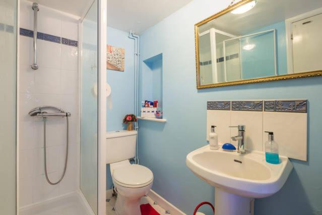 Single Room with Shared Bathroom