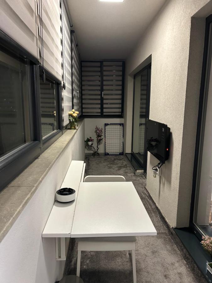 Win Studio 31 - Ferienwohnung Craiova