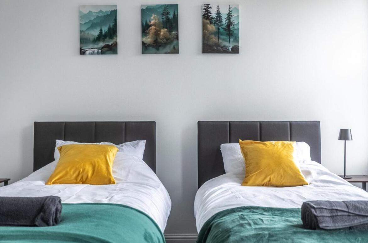 5 Bed Stay For Contractors And Families - B&B Morecambe