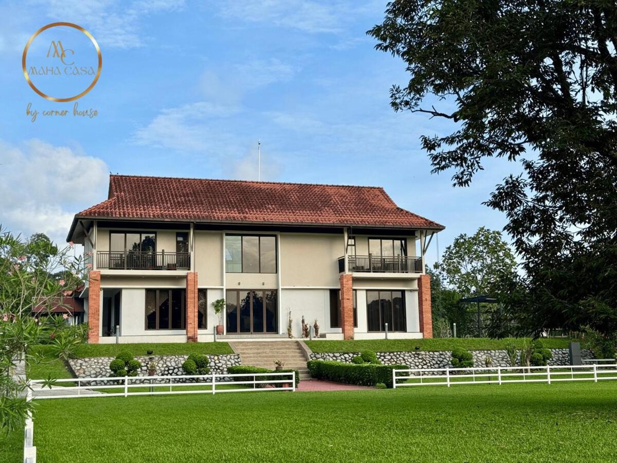 Maha Casa Villa - Bed and Breakfast Hulu Langat