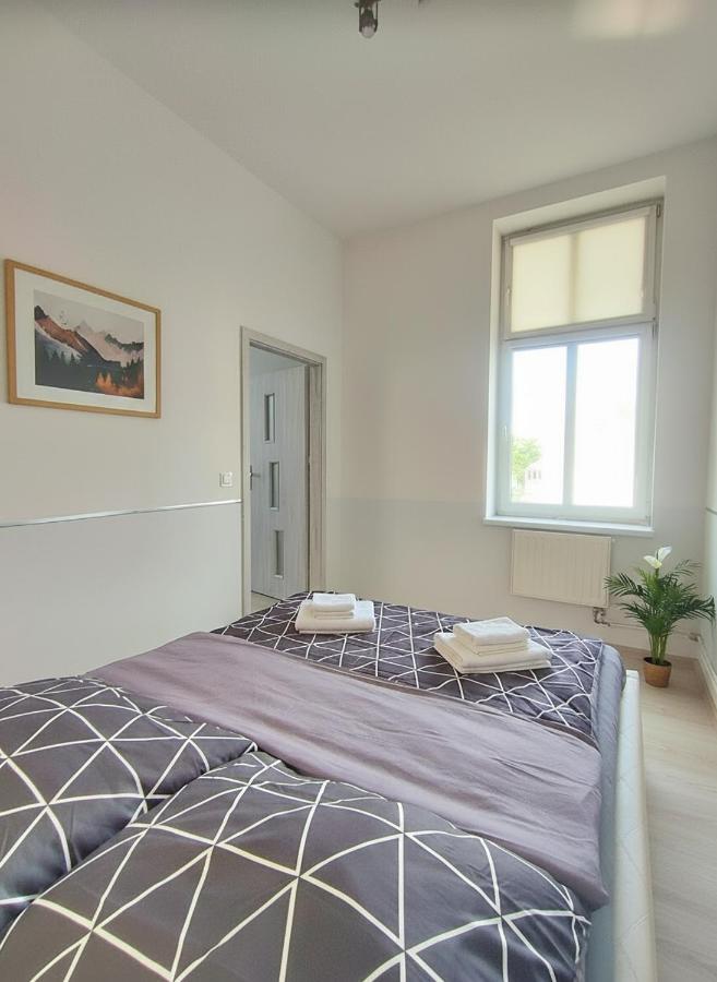 Silver Stone by Grafit - B&B Legnica