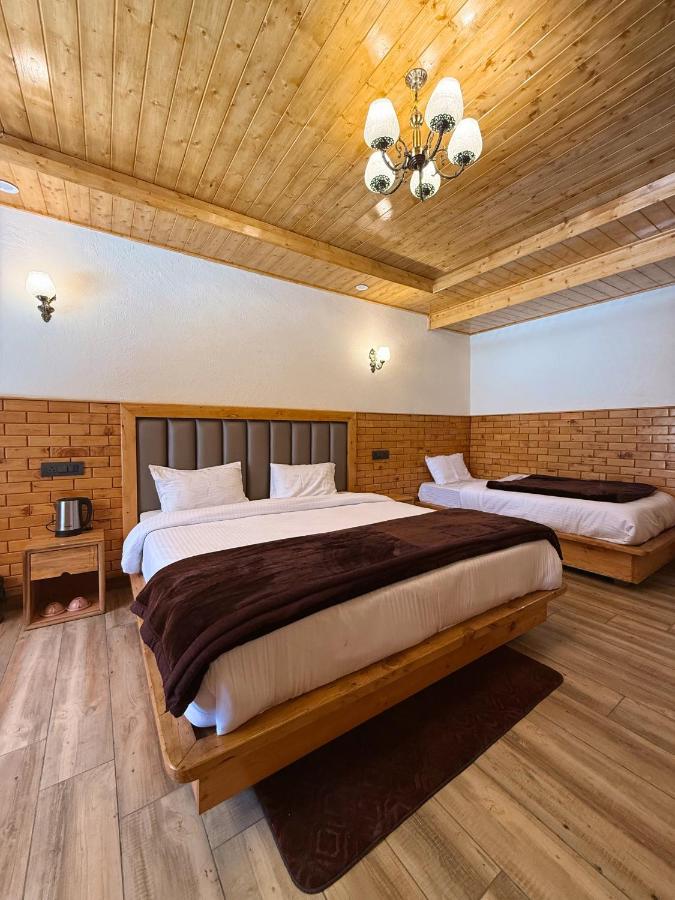 Triple Room with Balcony