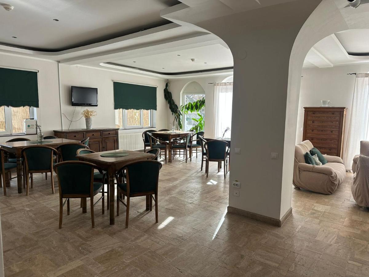 Chambre Double ou Lits Jumeaux avec Salle de Bains Privative