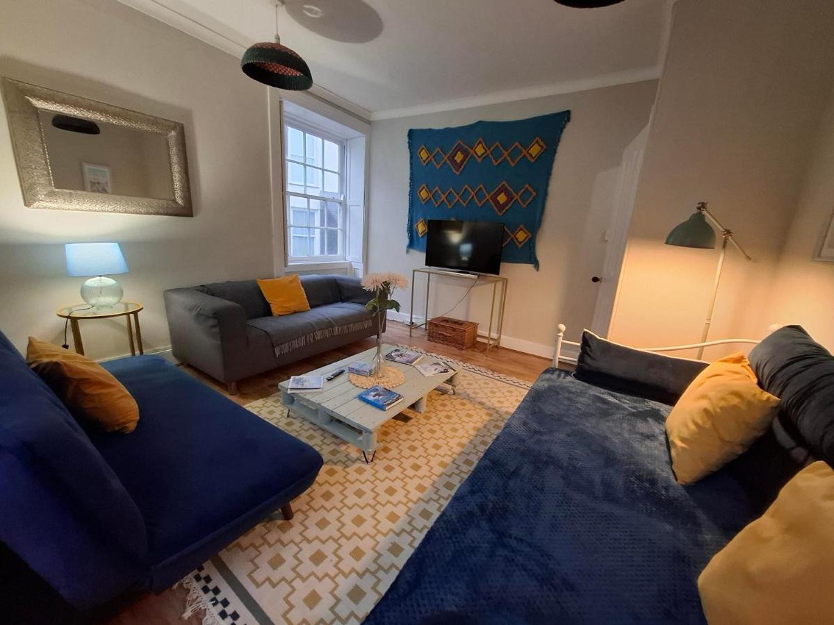 2 Courtyard Mews - B&B Penzance