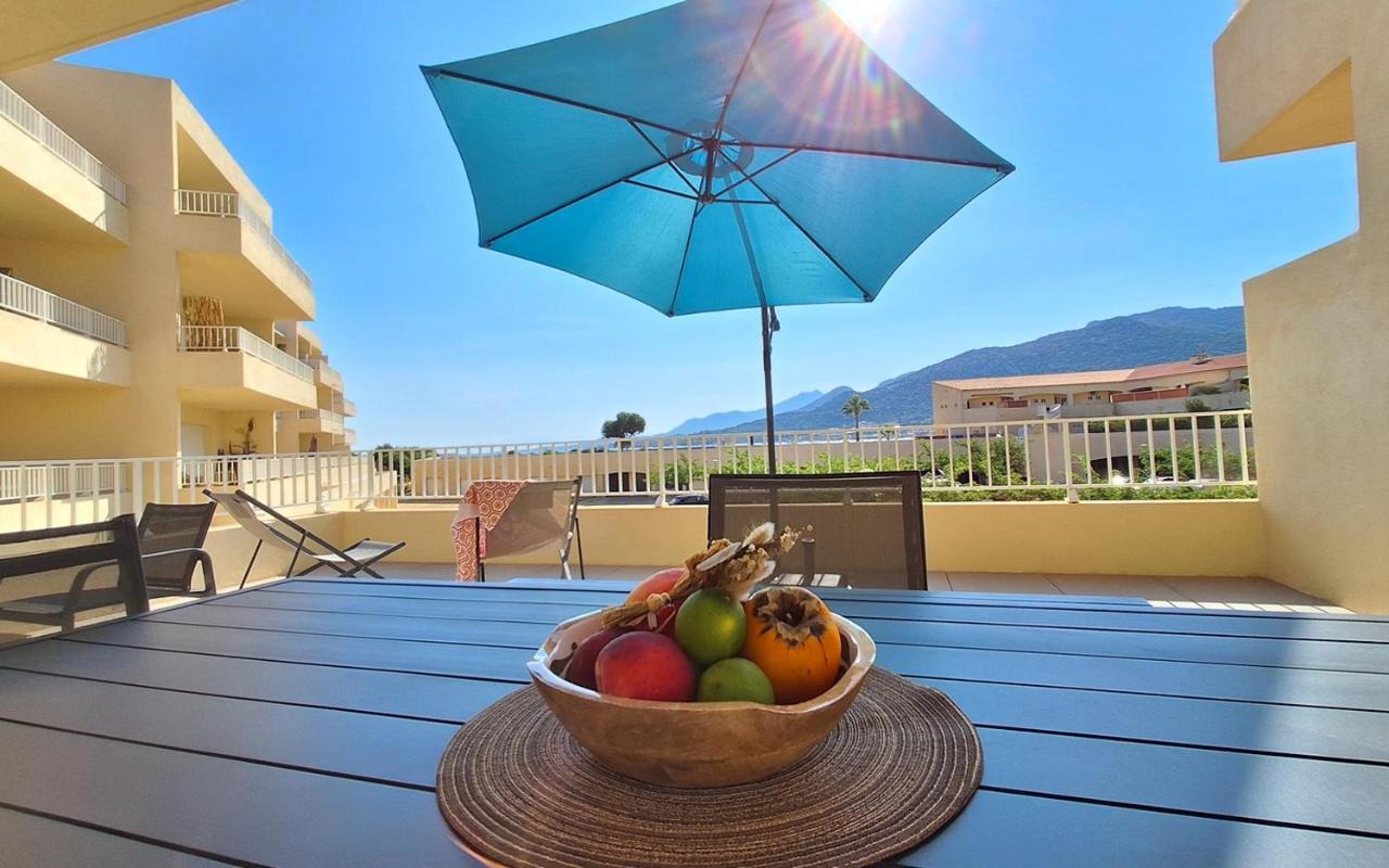 Apt 4 pers - all comforts - sea and mountain view - B&B Lumio