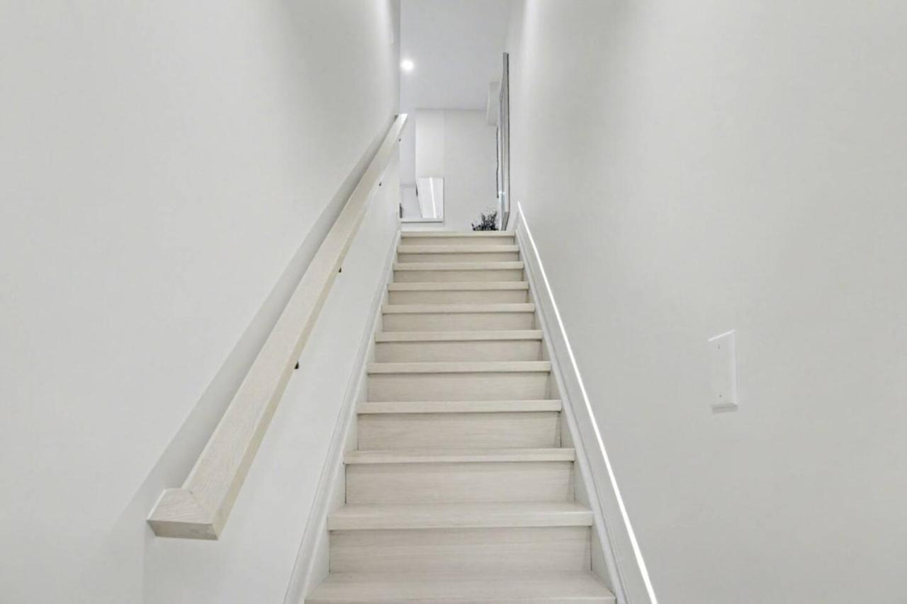 The Wynford Dreamy Capri Suite - B&B Elora