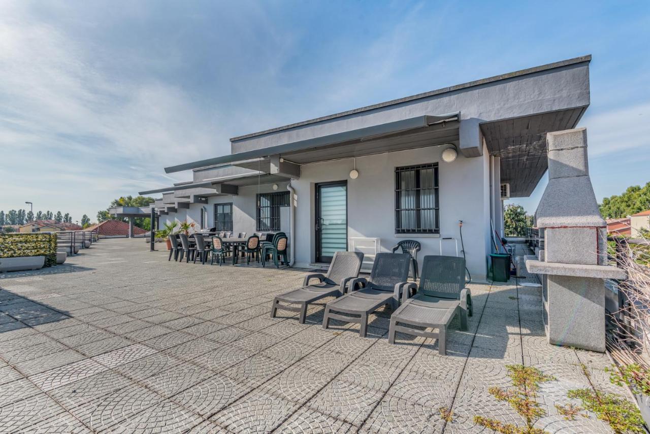 Elegant Terrace Apartments - Milano & Rho Fiera - Ferienwohnung Bareggio