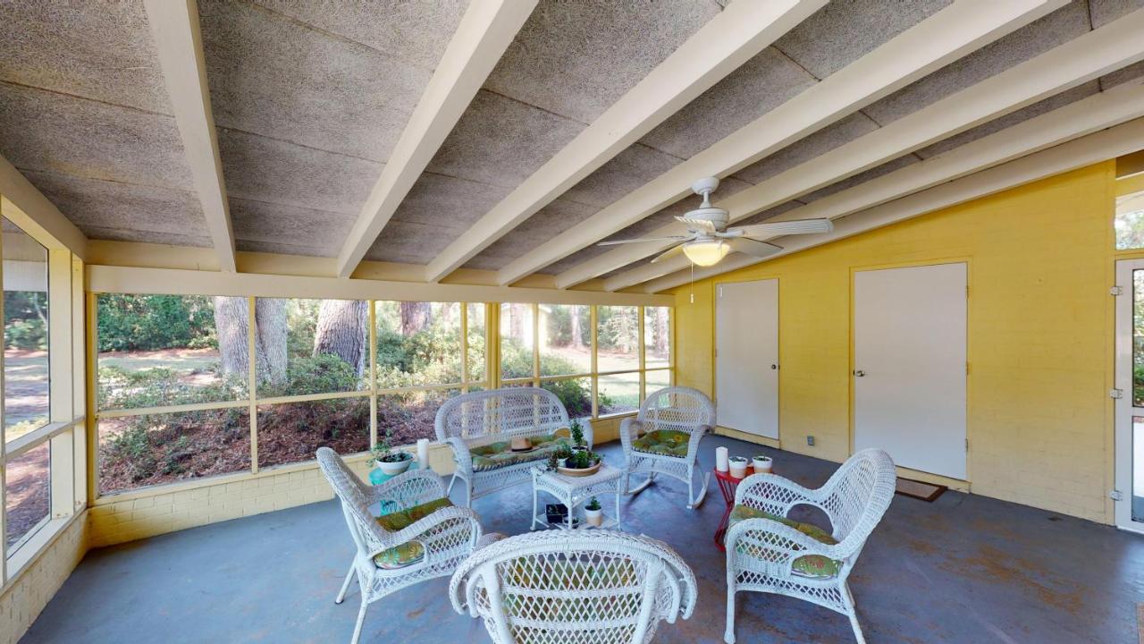 Mellow Yellow - B&B Jekyll Island