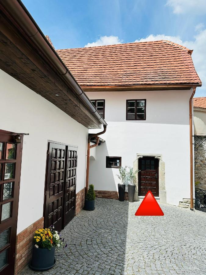 Deluxe Double Room with Shower